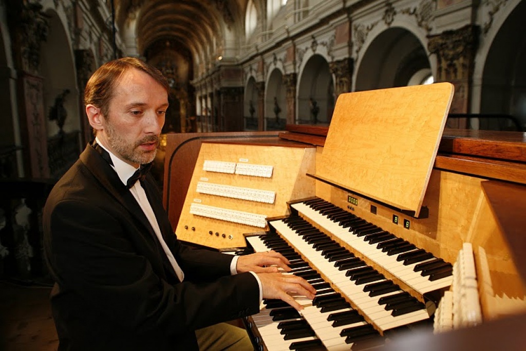 BACH ȘI MUZICA FRANCEZĂ